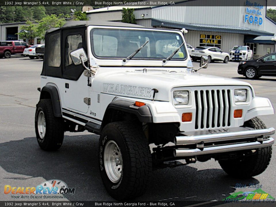 1992 Jeep Wrangler S 4x4 Bright White / Gray Photo #7