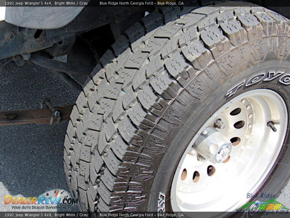 1992 Jeep Wrangler S 4x4 Bright White / Gray Photo #10