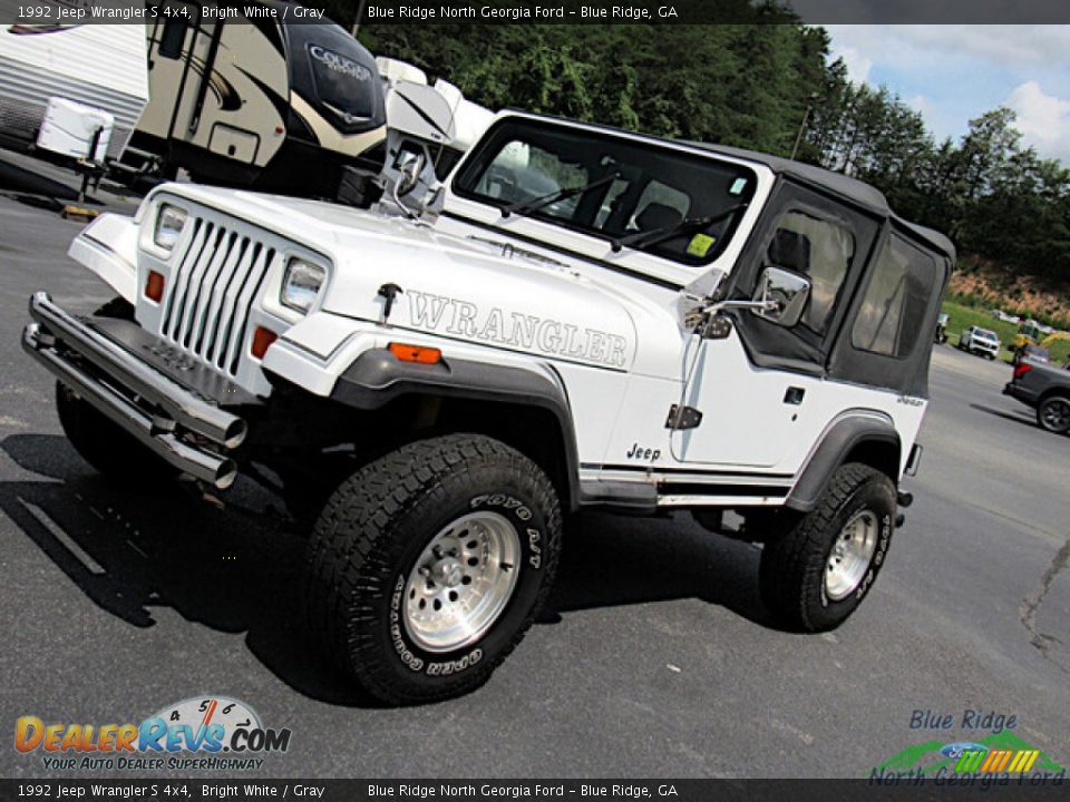 1992 Jeep Wrangler S 4x4 Bright White / Gray Photo #20