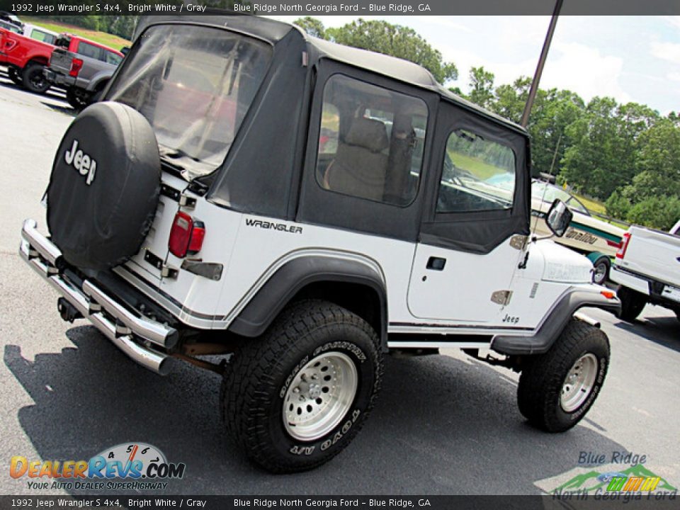 1992 Jeep Wrangler S 4x4 Bright White / Gray Photo #22