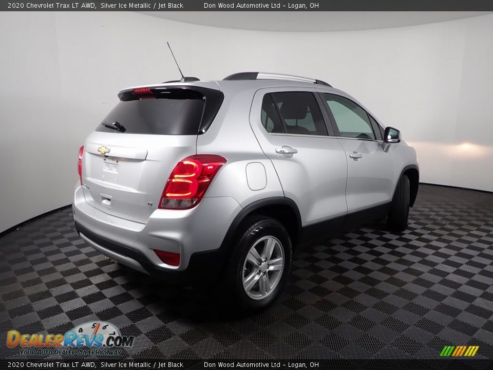 2020 Chevrolet Trax LT AWD Silver Ice Metallic / Jet Black Photo #10