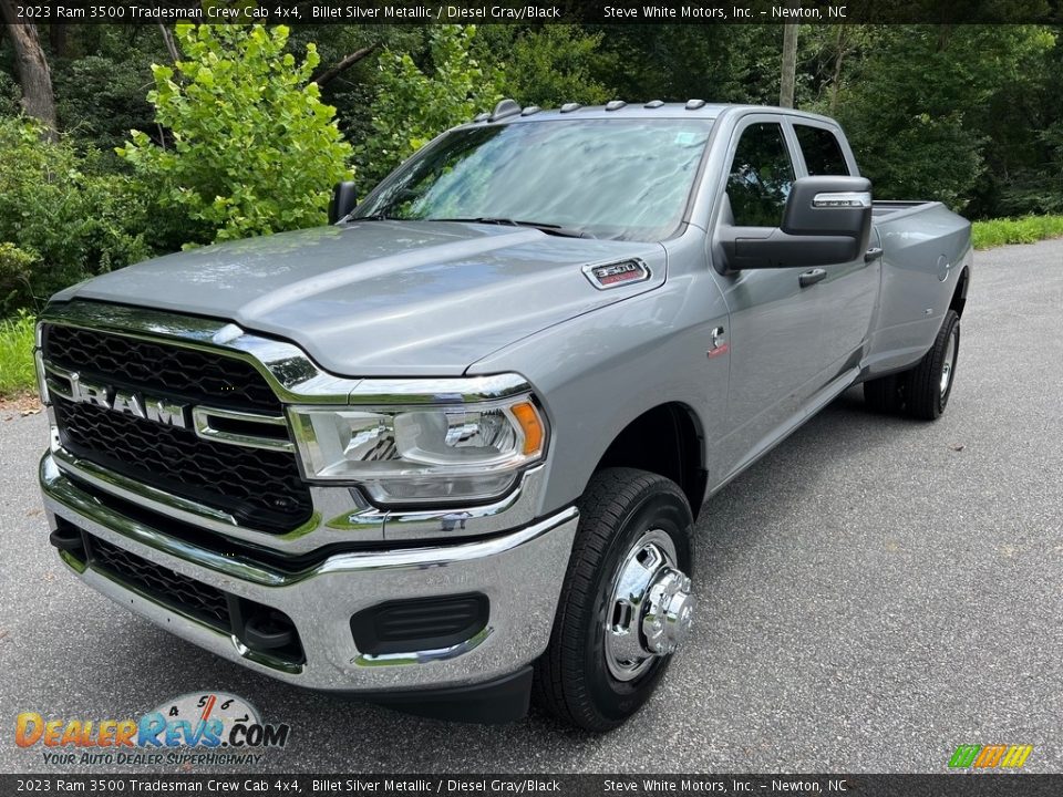 2023 Ram 3500 Tradesman Crew Cab 4x4 Billet Silver Metallic / Diesel Gray/Black Photo #2