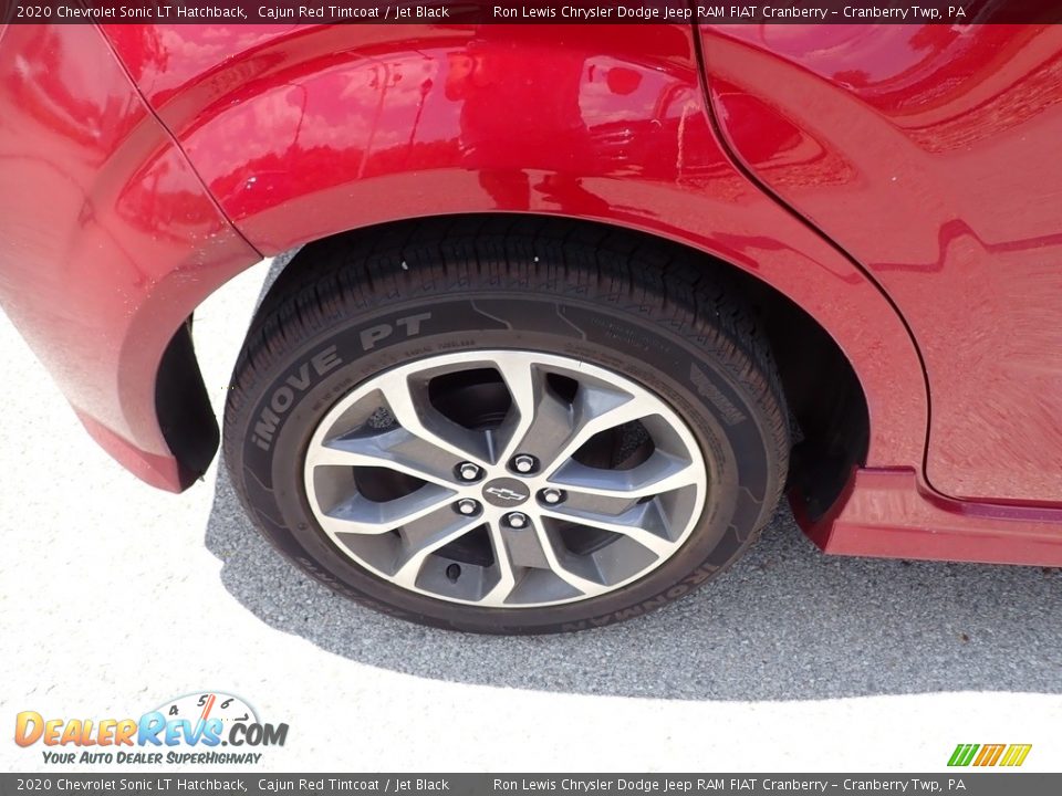 2020 Chevrolet Sonic LT Hatchback Wheel Photo #9