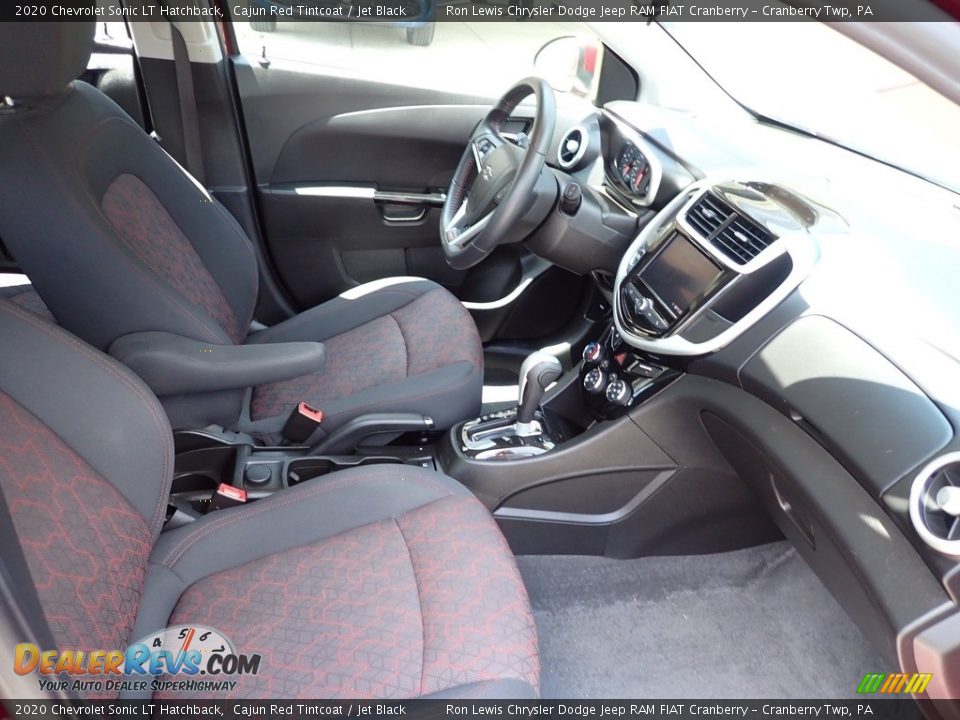 Front Seat of 2020 Chevrolet Sonic LT Hatchback Photo #11