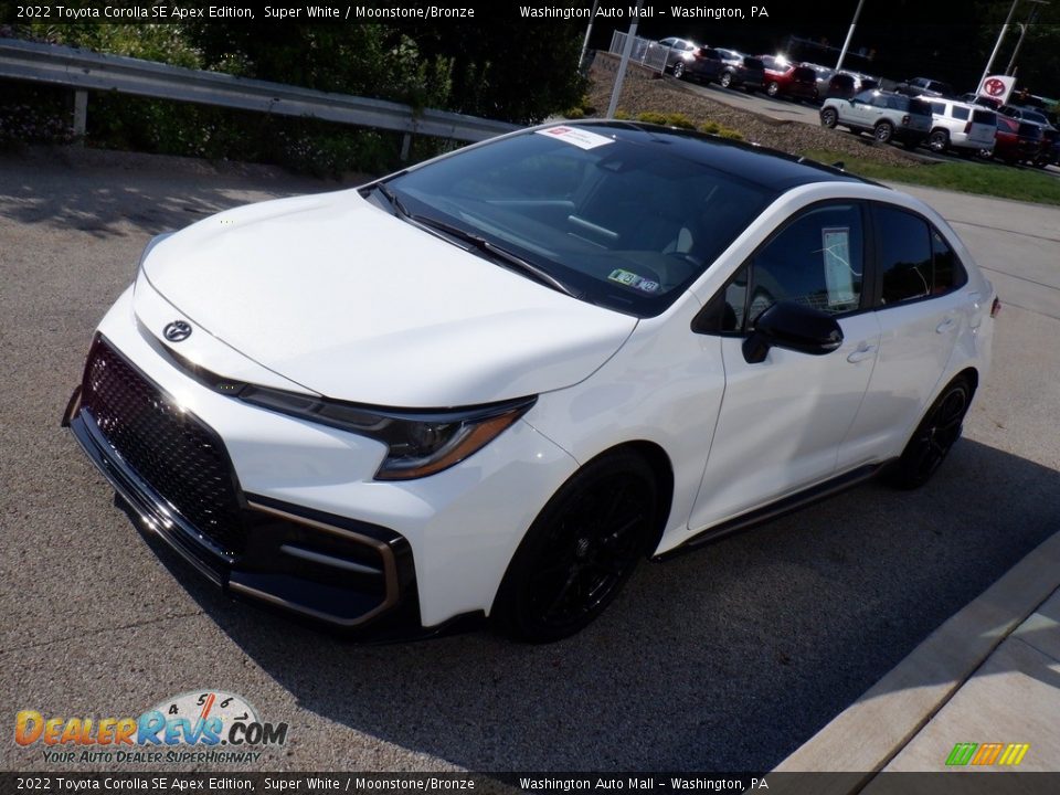 2022 Toyota Corolla SE Apex Edition Super White / Moonstone/Bronze Photo #14