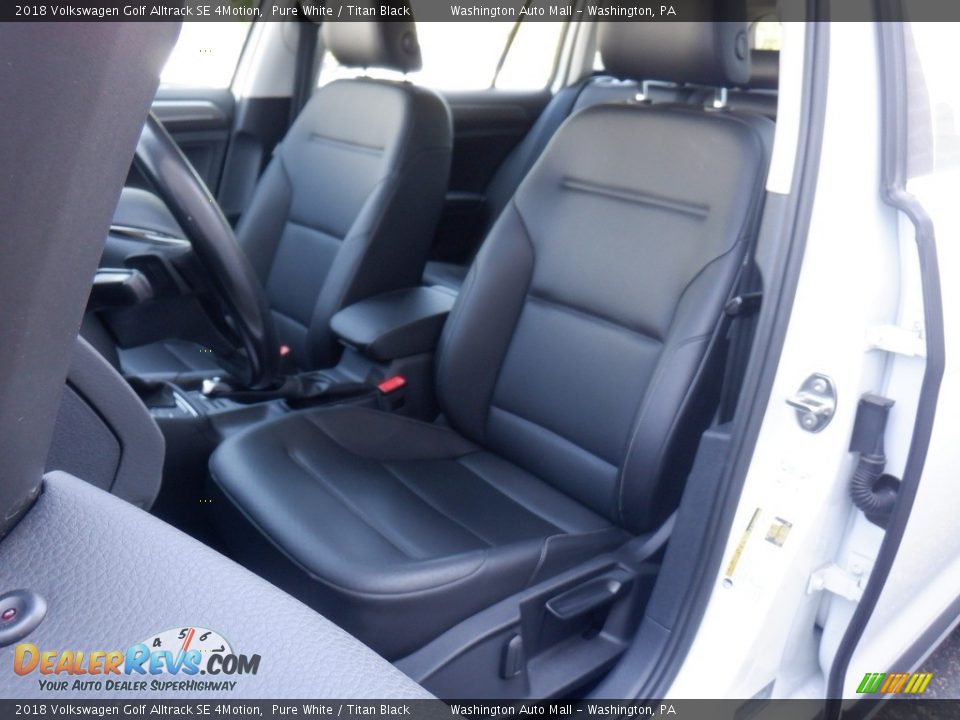 Front Seat of 2018 Volkswagen Golf Alltrack SE 4Motion Photo #14