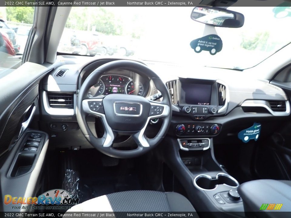 Dashboard of 2022 GMC Terrain SLE AWD Photo #18