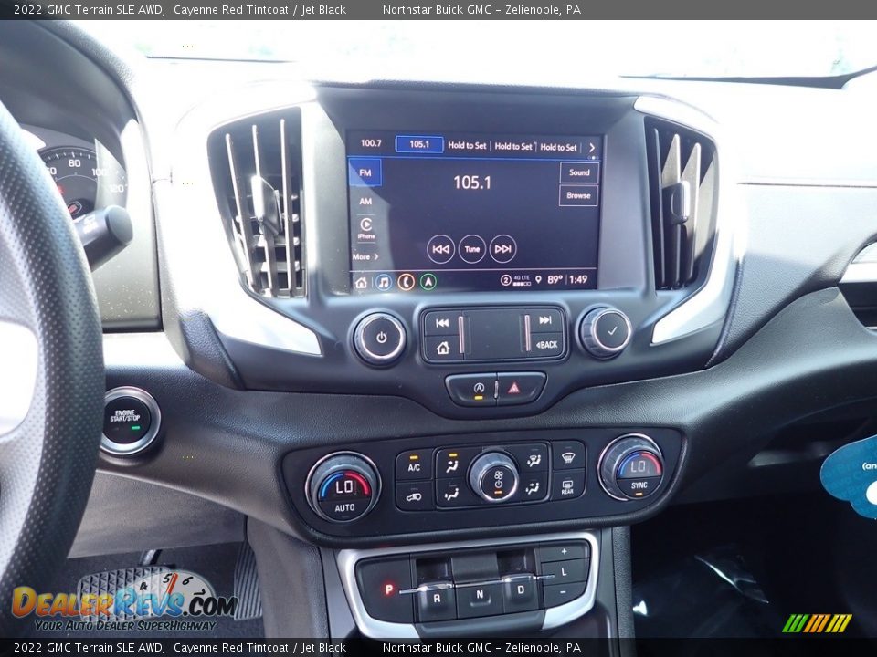 Controls of 2022 GMC Terrain SLE AWD Photo #22