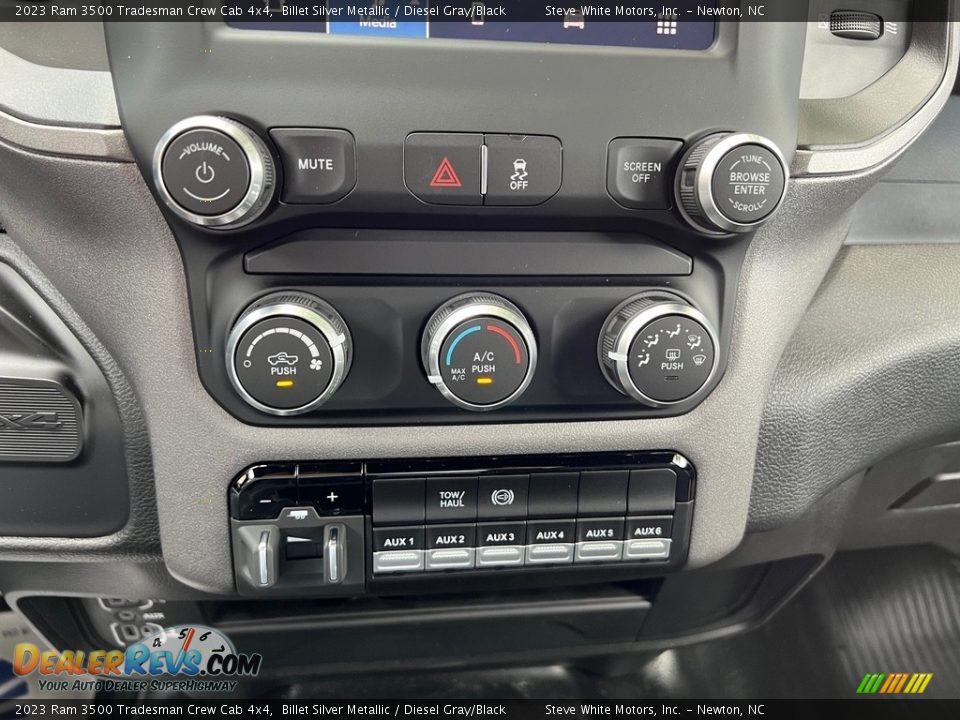 Controls of 2023 Ram 3500 Tradesman Crew Cab 4x4 Photo #24