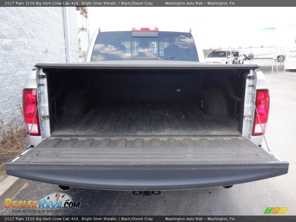 2017 Ram 1500 Big Horn Crew Cab 4x4 Bright Silver Metallic / Black/Diesel Gray Photo #14