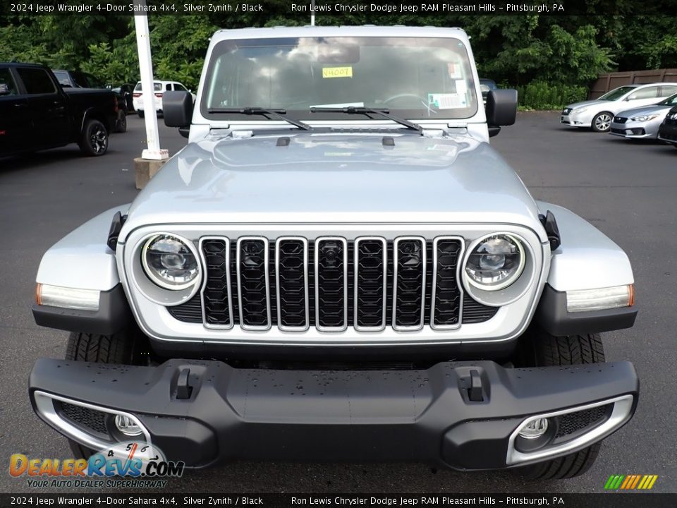 2024 Jeep Wrangler 4-Door Sahara 4x4 Silver Zynith / Black Photo #9