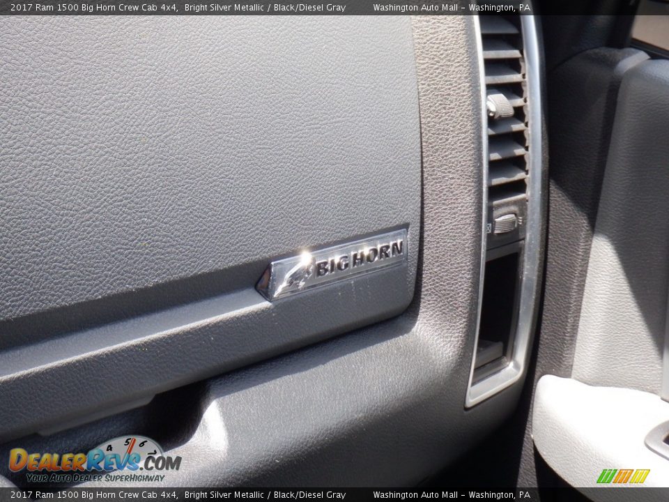 2017 Ram 1500 Big Horn Crew Cab 4x4 Bright Silver Metallic / Black/Diesel Gray Photo #25