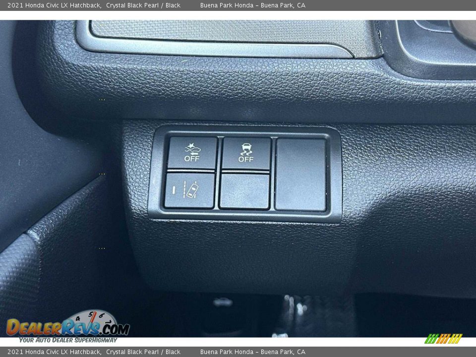 Controls of 2021 Honda Civic LX Hatchback Photo #28