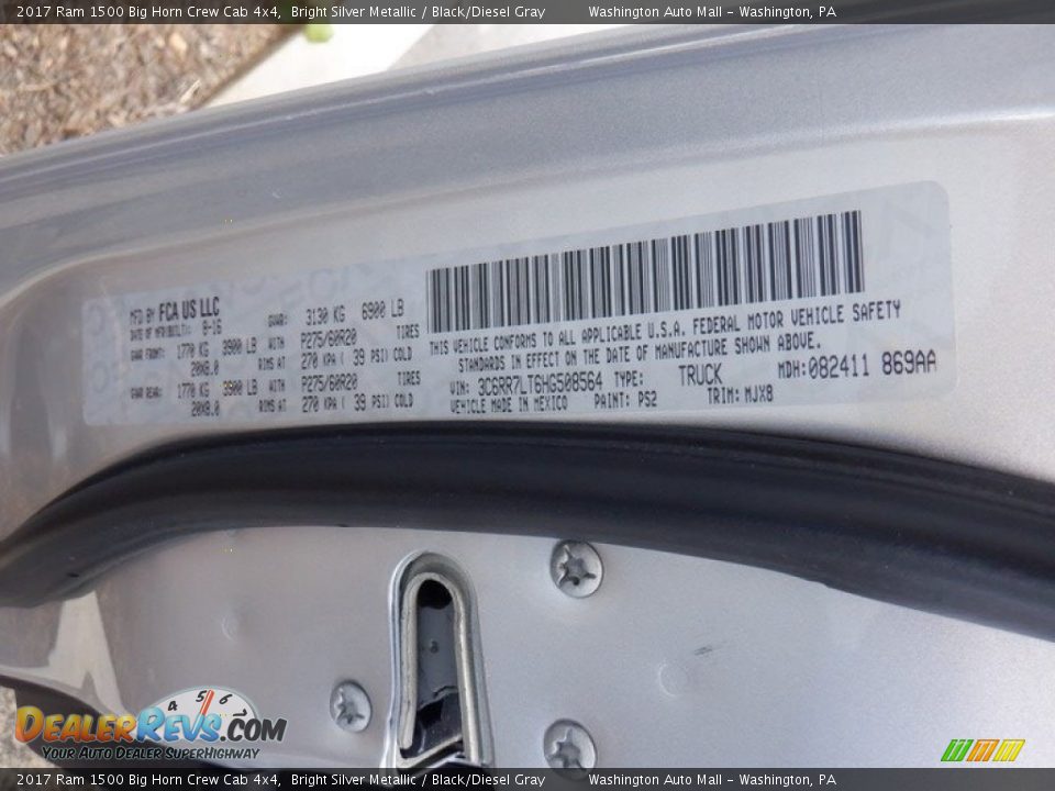 2017 Ram 1500 Big Horn Crew Cab 4x4 Bright Silver Metallic / Black/Diesel Gray Photo #34