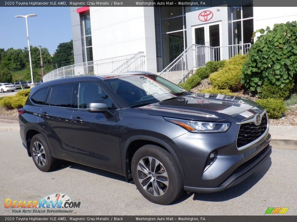 2020 Toyota Highlander XLE AWD Magnetic Gray Metallic / Black Photo #1