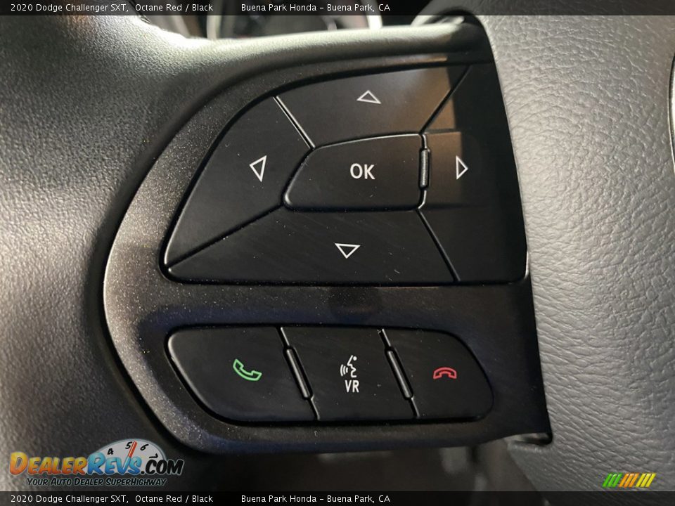 2020 Dodge Challenger SXT Steering Wheel Photo #17