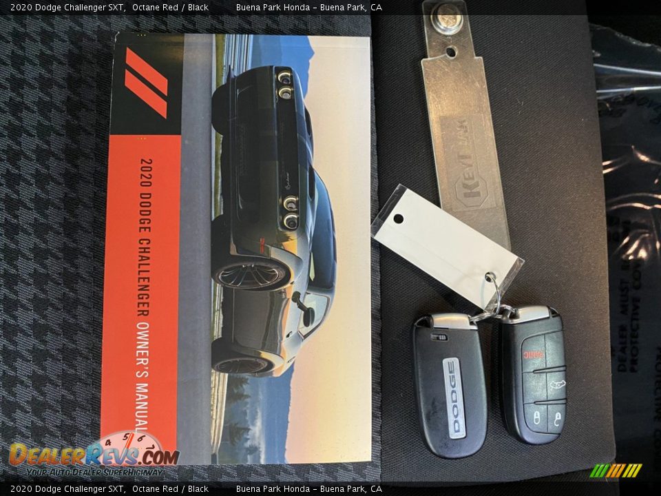 Books/Manuals of 2020 Dodge Challenger SXT Photo #33