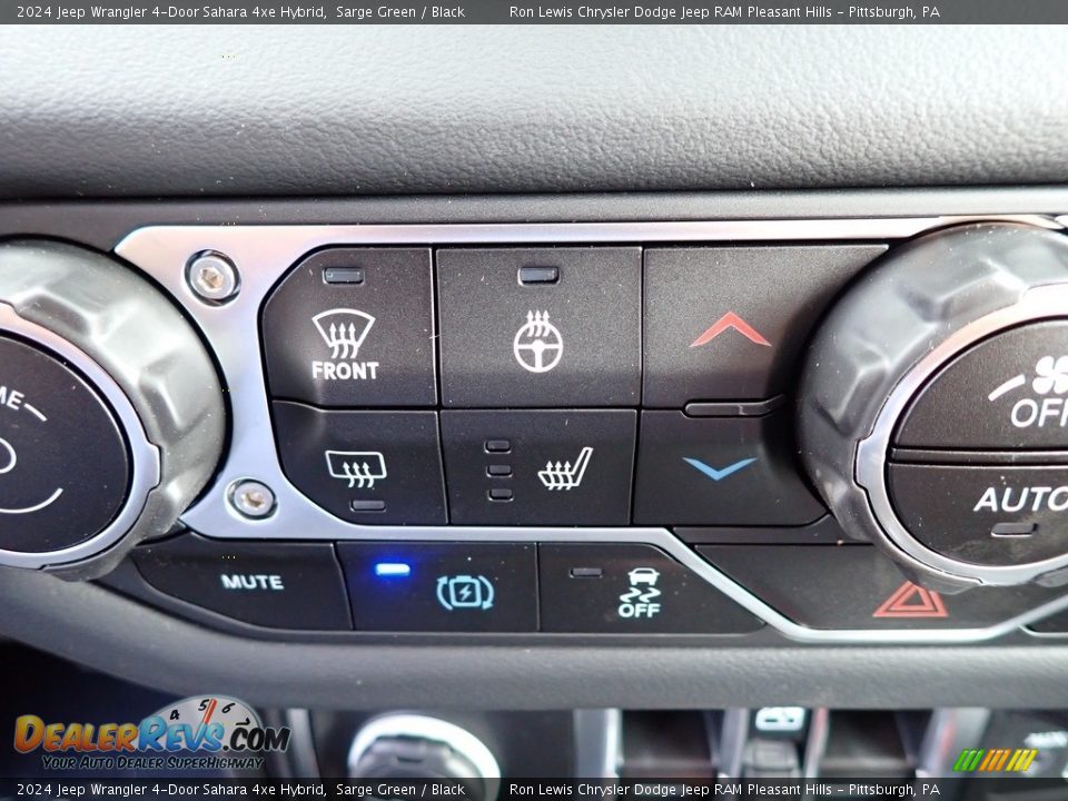 Controls of 2024 Jeep Wrangler 4-Door Sahara 4xe Hybrid Photo #16