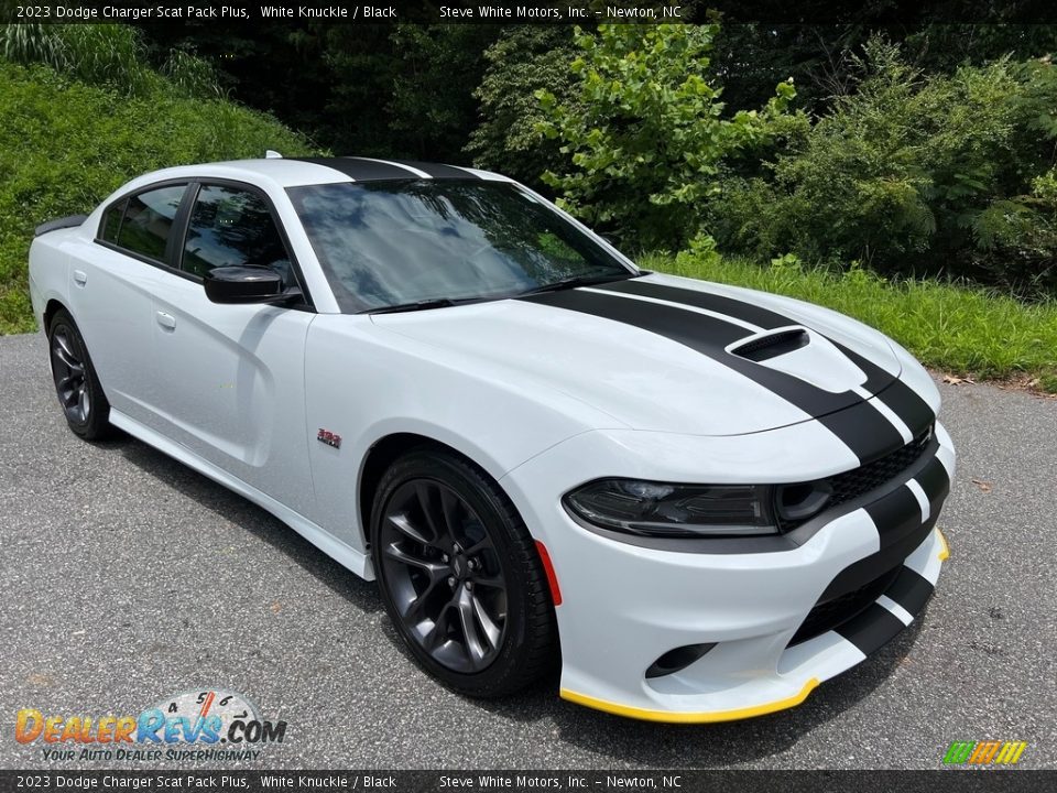 Front 3/4 View of 2023 Dodge Charger Scat Pack Plus Photo #4