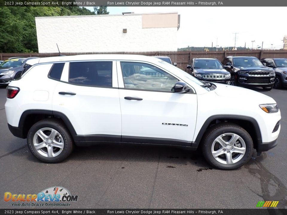 2023 Jeep Compass Sport 4x4 Bright White / Black Photo #7