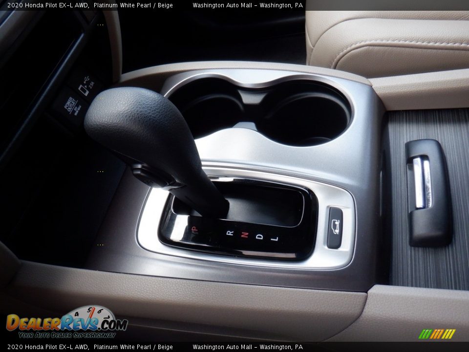 2020 Honda Pilot EX-L AWD Platinum White Pearl / Beige Photo #17