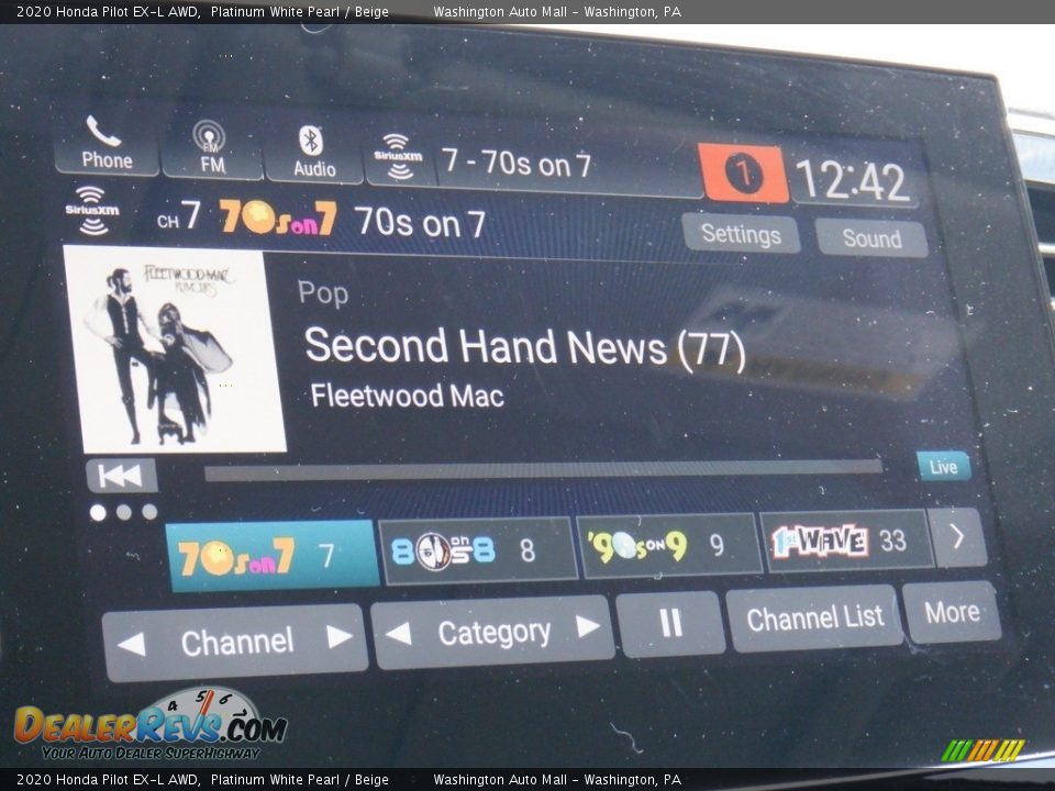 2020 Honda Pilot EX-L AWD Platinum White Pearl / Beige Photo #20