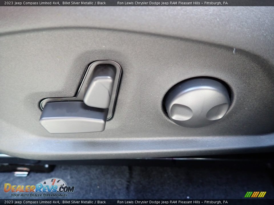 2023 Jeep Compass Limited 4x4 Billet Silver Metallic / Black Photo #16
