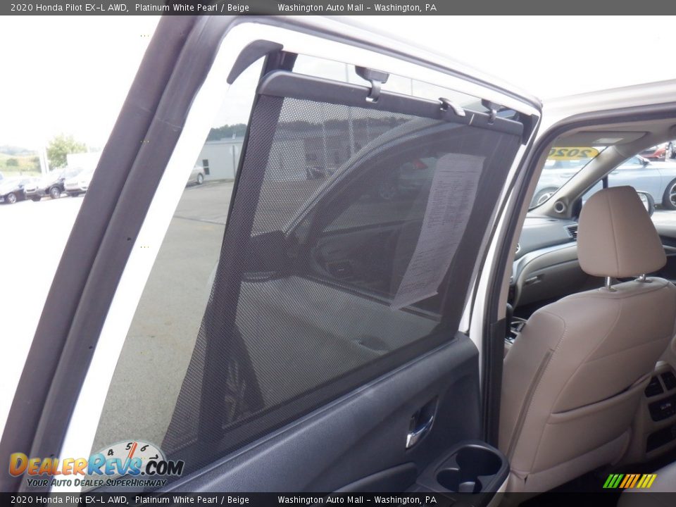 2020 Honda Pilot EX-L AWD Platinum White Pearl / Beige Photo #33