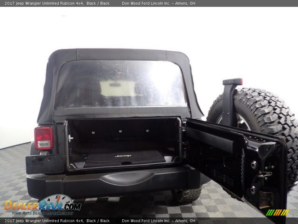 2017 Jeep Wrangler Unlimited Rubicon 4x4 Black / Black Photo #8