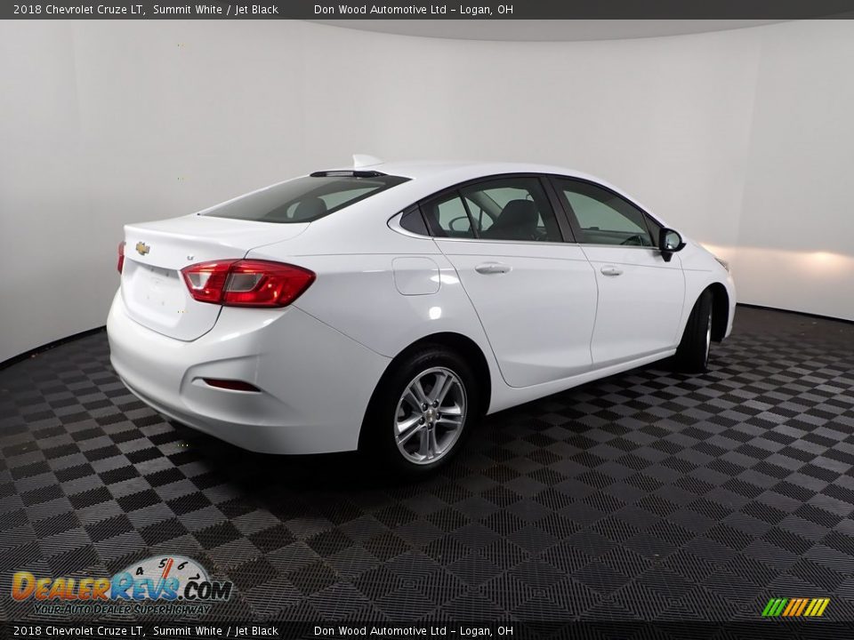 2018 Chevrolet Cruze LT Summit White / Jet Black Photo #11