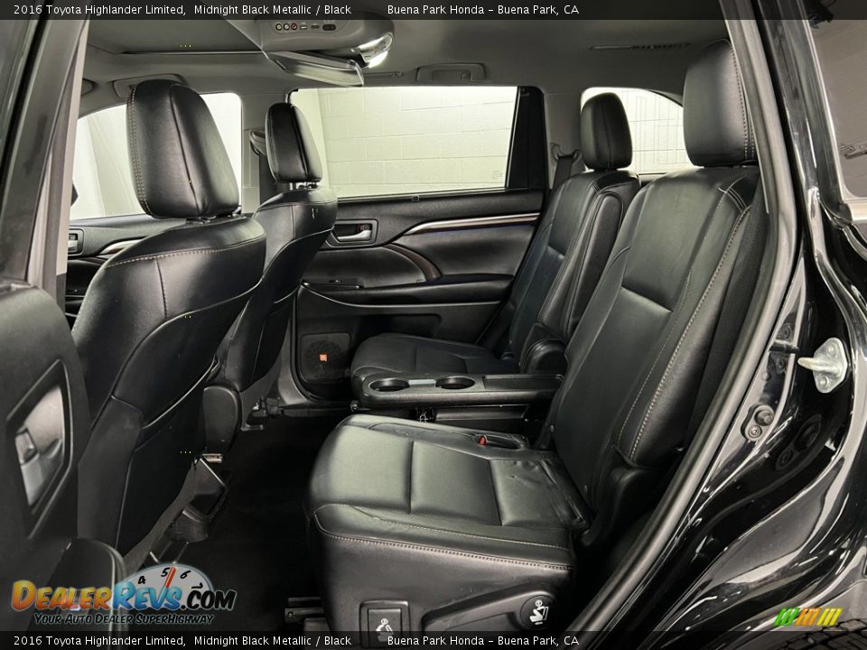 Rear Seat of 2016 Toyota Highlander Limited Photo #31