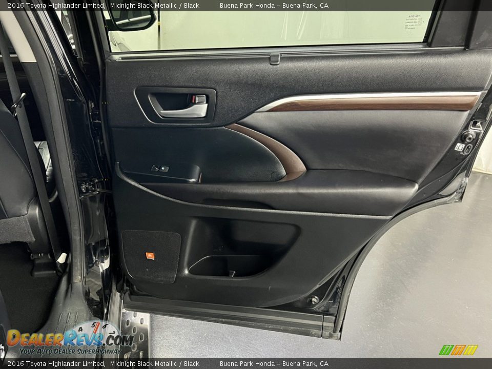 Door Panel of 2016 Toyota Highlander Limited Photo #34