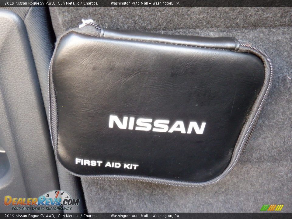 Tool Kit of 2019 Nissan Rogue SV AWD Photo #34