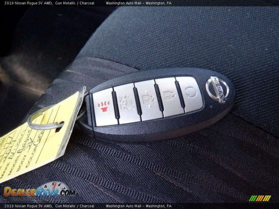 Keys of 2019 Nissan Rogue SV AWD Photo #36