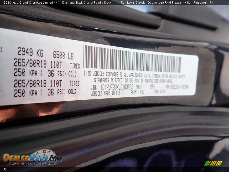 Jeep Color Code PXJ Diamond Black Crystal Pearl