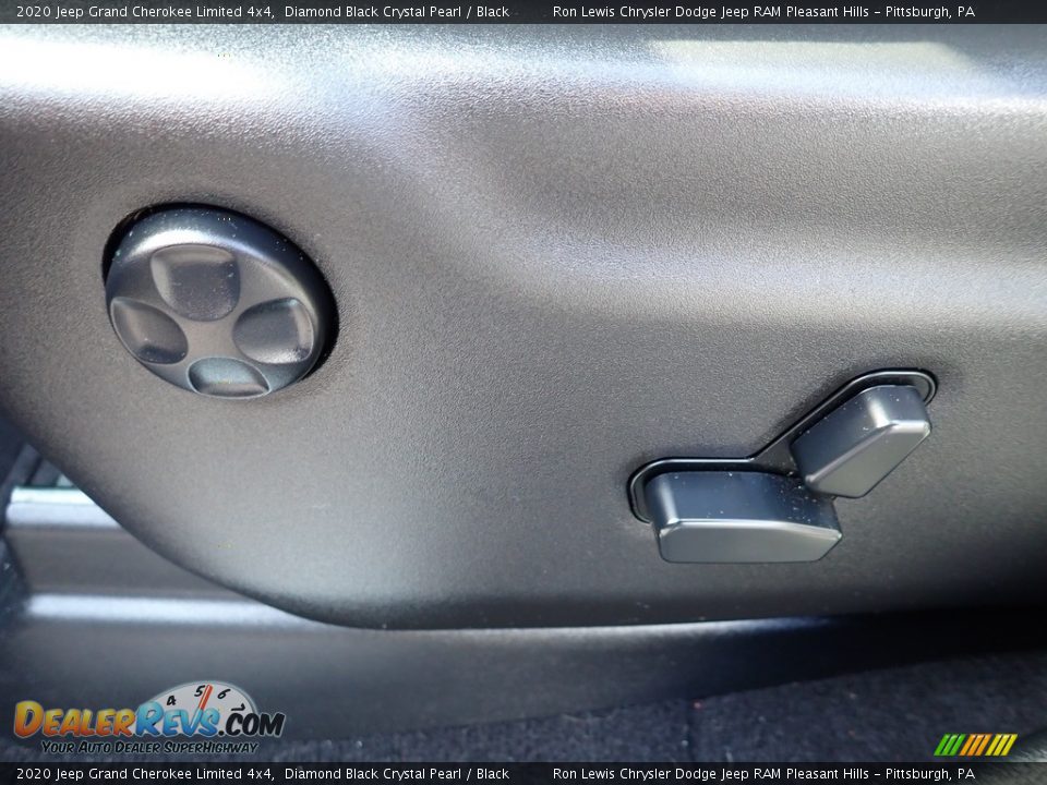 2020 Jeep Grand Cherokee Limited 4x4 Diamond Black Crystal Pearl / Black Photo #16