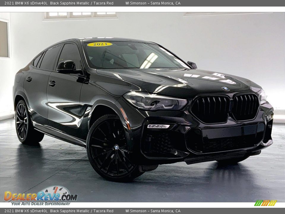 Front 3/4 View of 2021 BMW X6 sDrive40i Photo #34