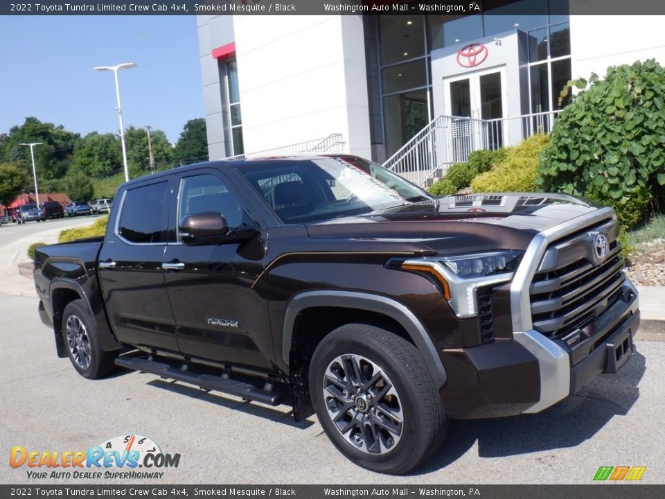 Front 3/4 View of 2022 Toyota Tundra Limited Crew Cab 4x4 Photo #1