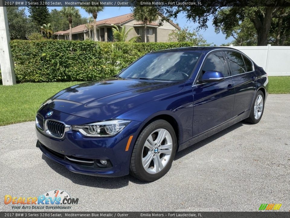 Front 3/4 View of 2017 BMW 3 Series 328d Sedan Photo #6