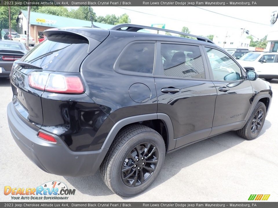 2023 Jeep Cherokee Altitude Lux 4x4 Diamond Black Crystal Pearl / Black Photo #6