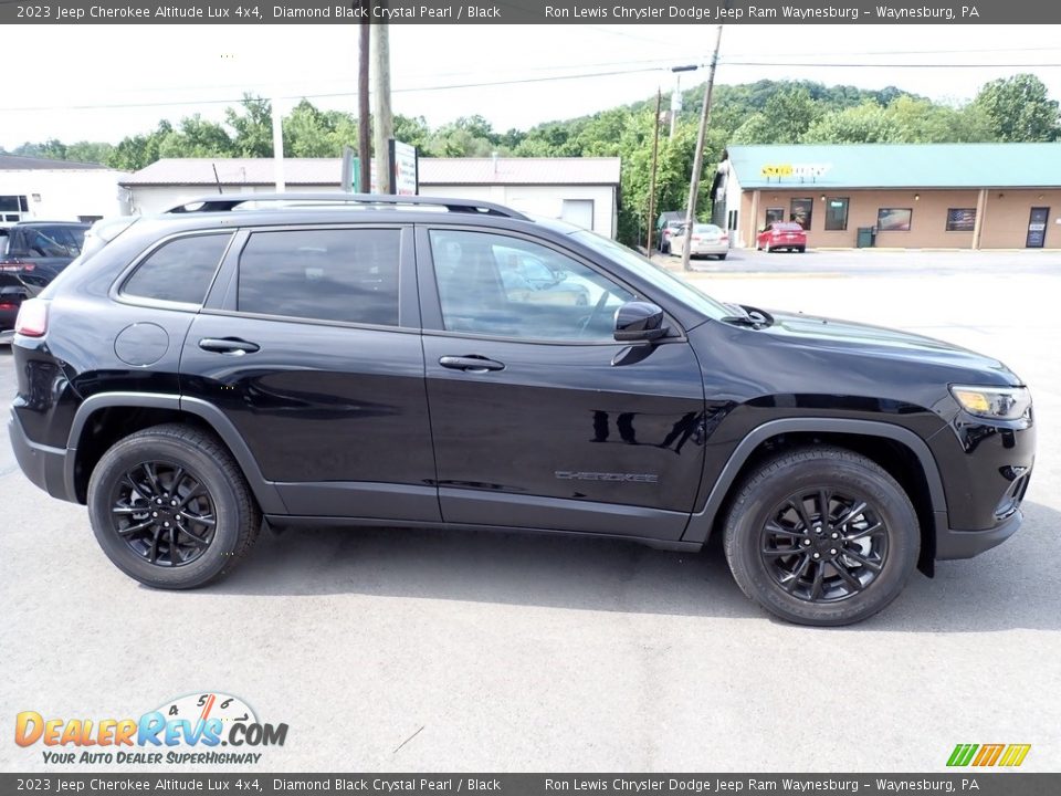 2023 Jeep Cherokee Altitude Lux 4x4 Diamond Black Crystal Pearl / Black Photo #7