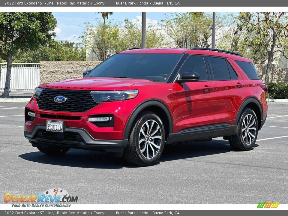 Front 3/4 View of 2022 Ford Explorer ST-Line Photo #8