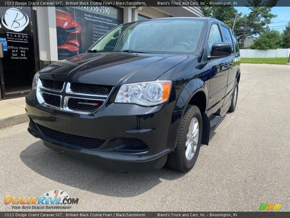 2013 Dodge Grand Caravan SXT Brilliant Black Crystal Pearl / Black/Sandstorm Photo #4