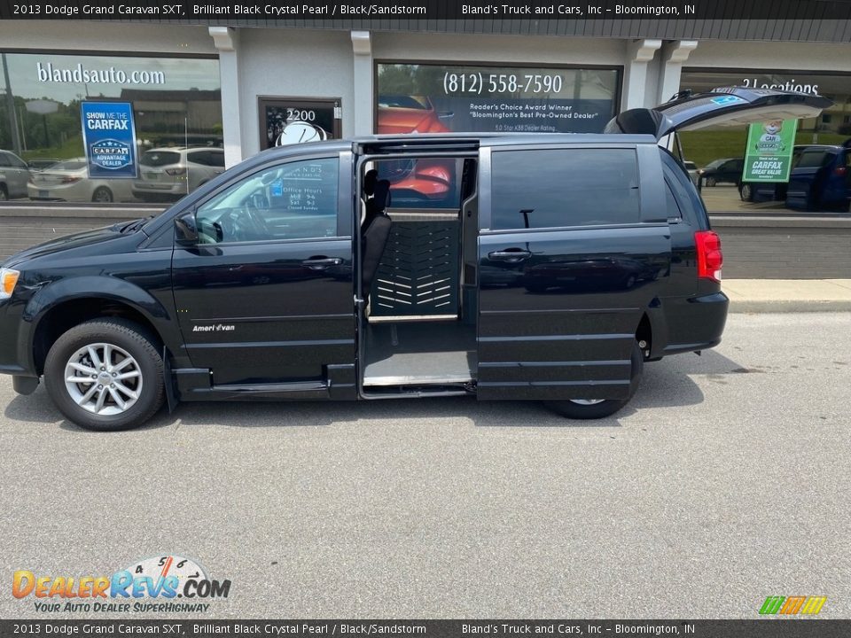 2013 Dodge Grand Caravan SXT Brilliant Black Crystal Pearl / Black/Sandstorm Photo #34