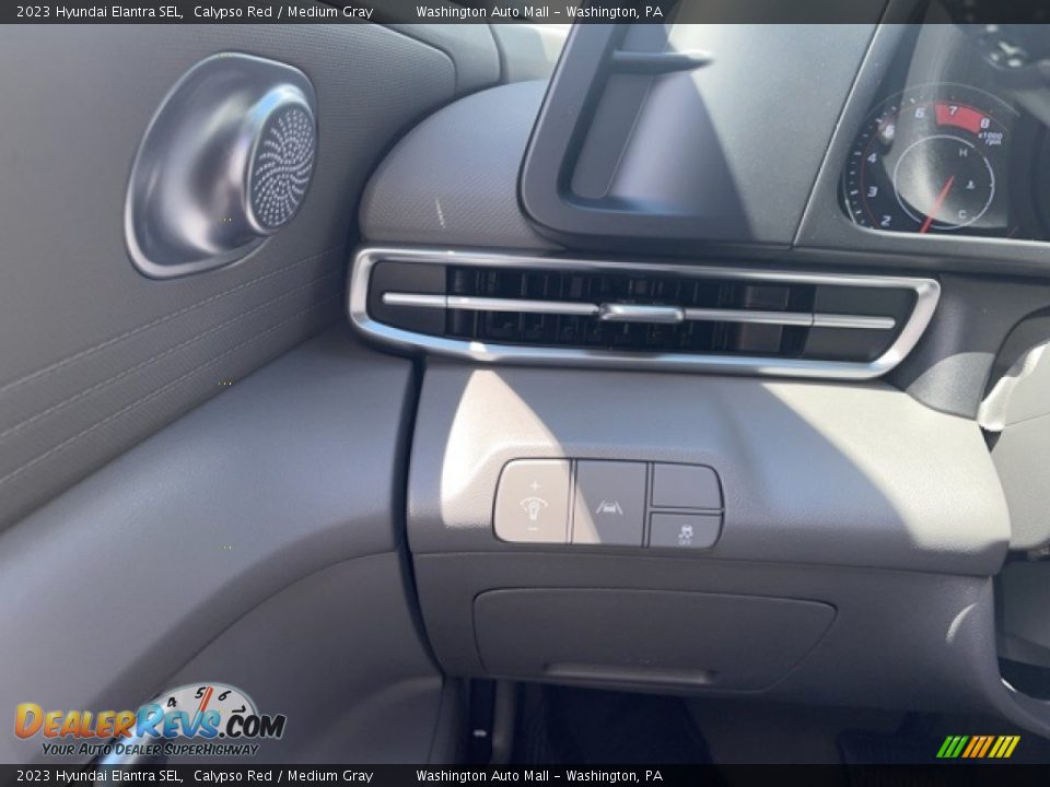 2023 Hyundai Elantra SEL Calypso Red / Medium Gray Photo #9