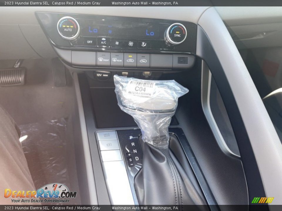 2023 Hyundai Elantra SEL Calypso Red / Medium Gray Photo #11