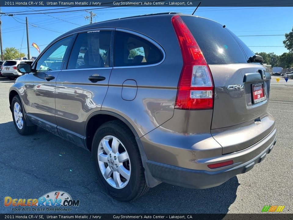 2011 Honda CR-V SE Urban Titanium Metallic / Ivory Photo #4