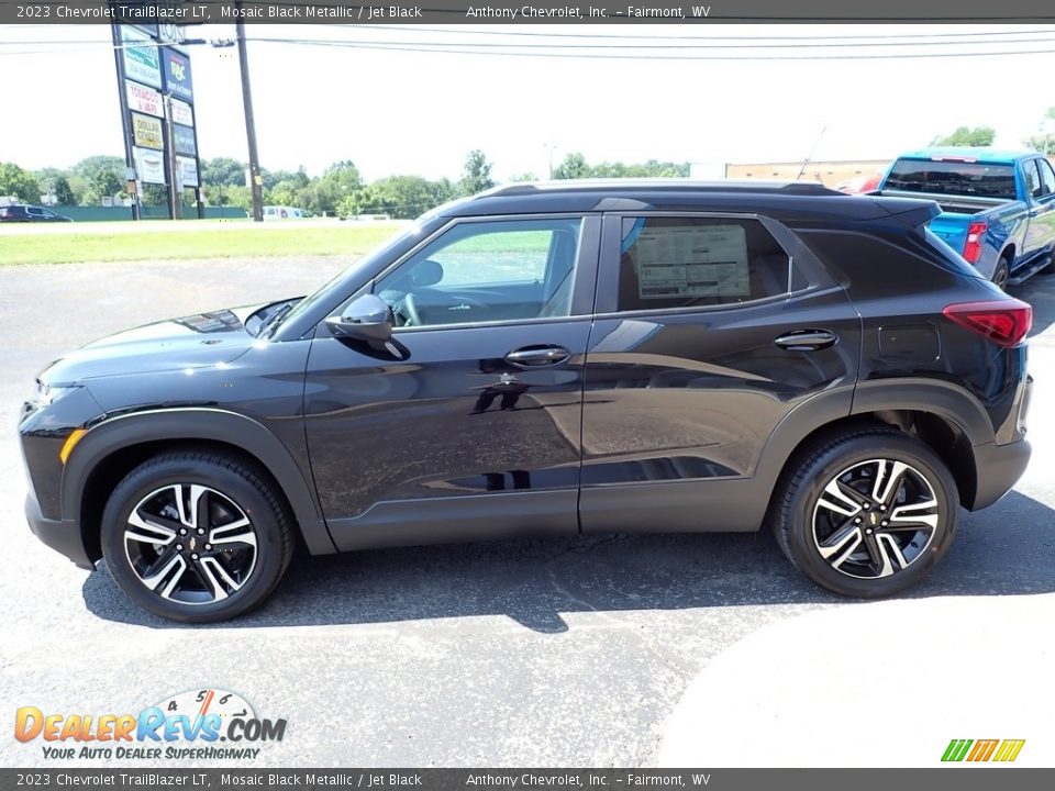2023 Chevrolet TrailBlazer LT Mosaic Black Metallic / Jet Black Photo #7