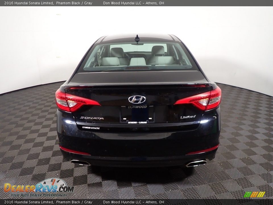 2016 Hyundai Sonata Limited Phantom Black / Gray Photo #13