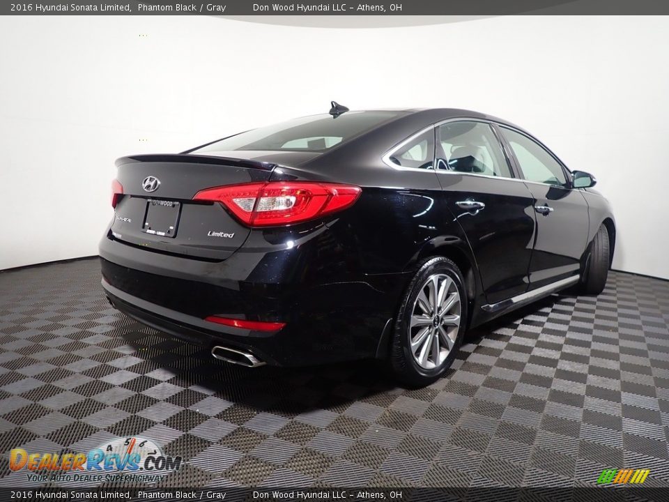 2016 Hyundai Sonata Limited Phantom Black / Gray Photo #16